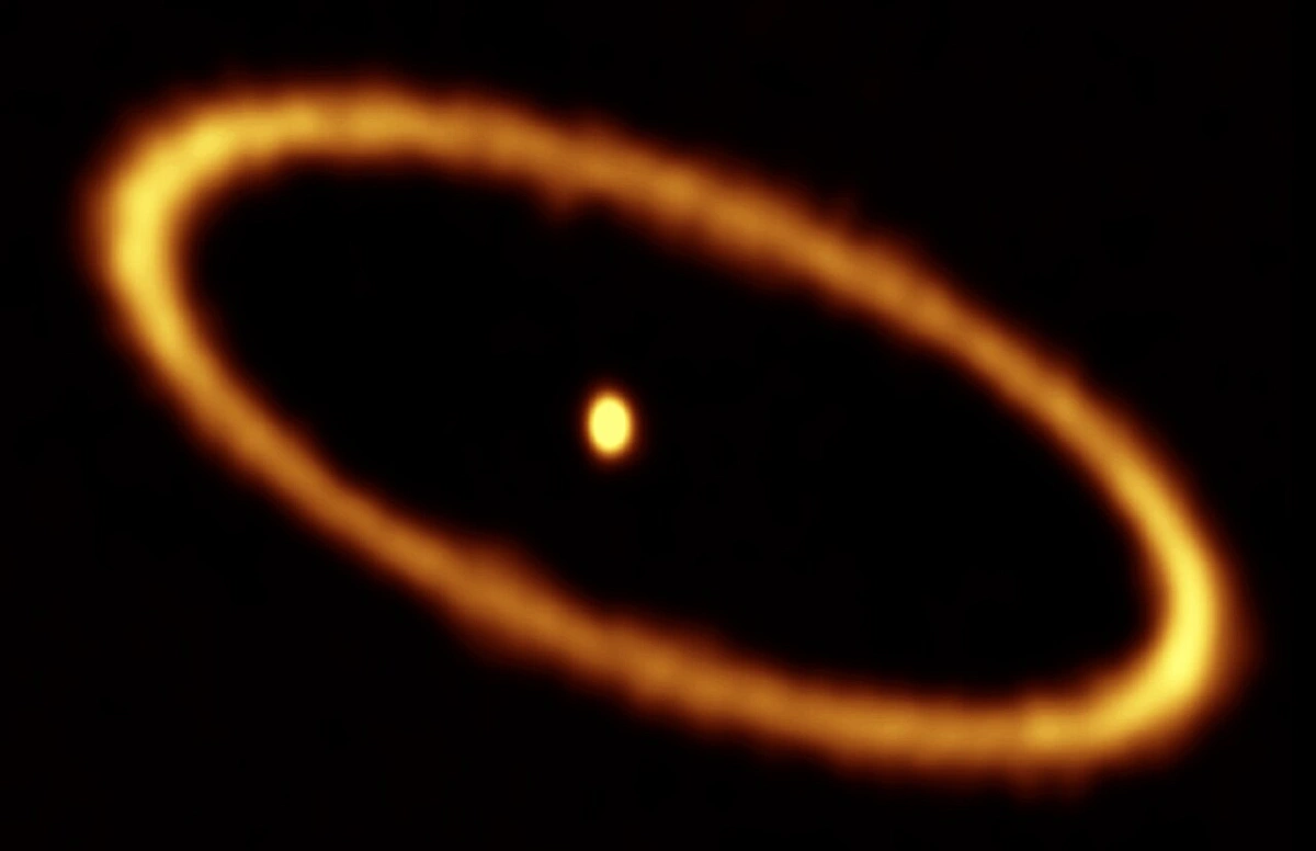 fomalhaut dust belt,fomalhaut debris ring