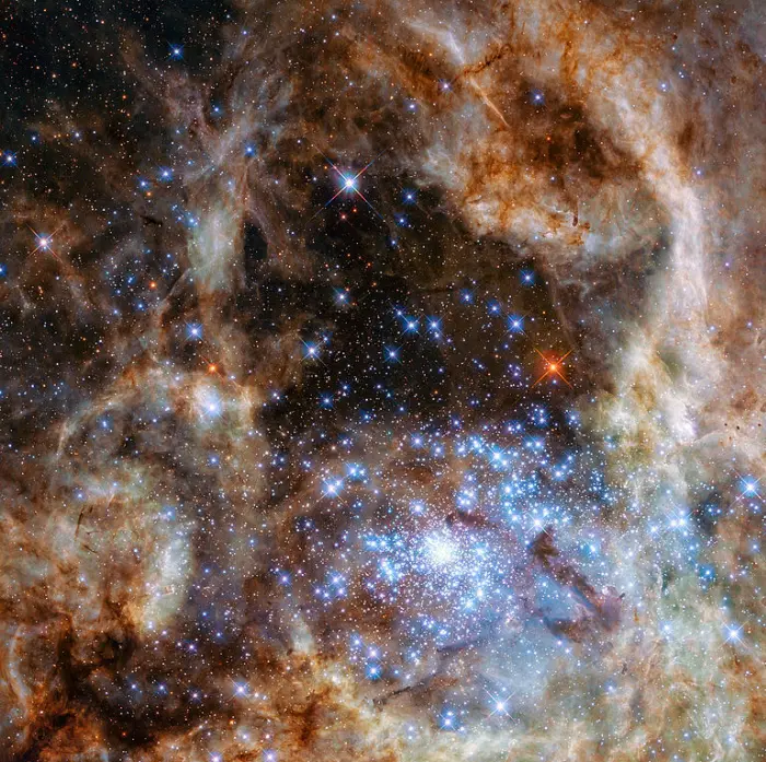 r136 cluster hubble space telescope